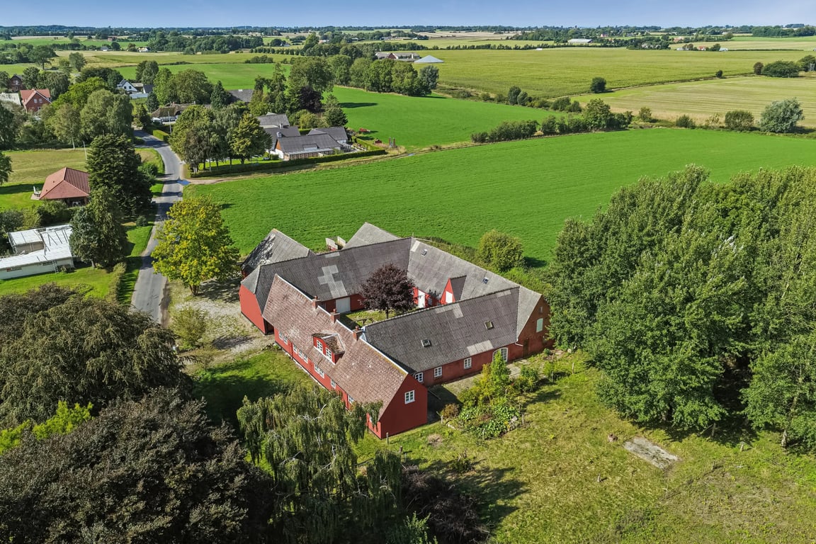 Vedbyvej 15